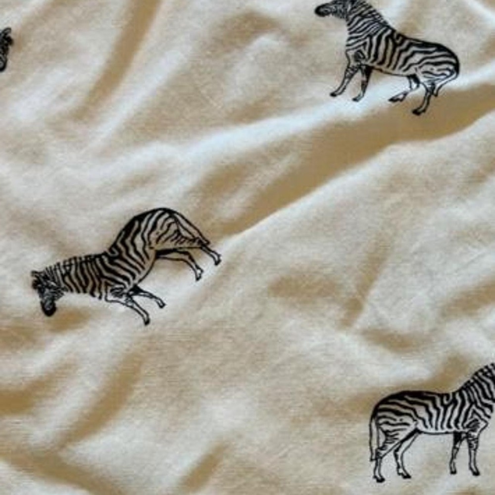 Zebra‎ Print White Boxy Cropped Button Up